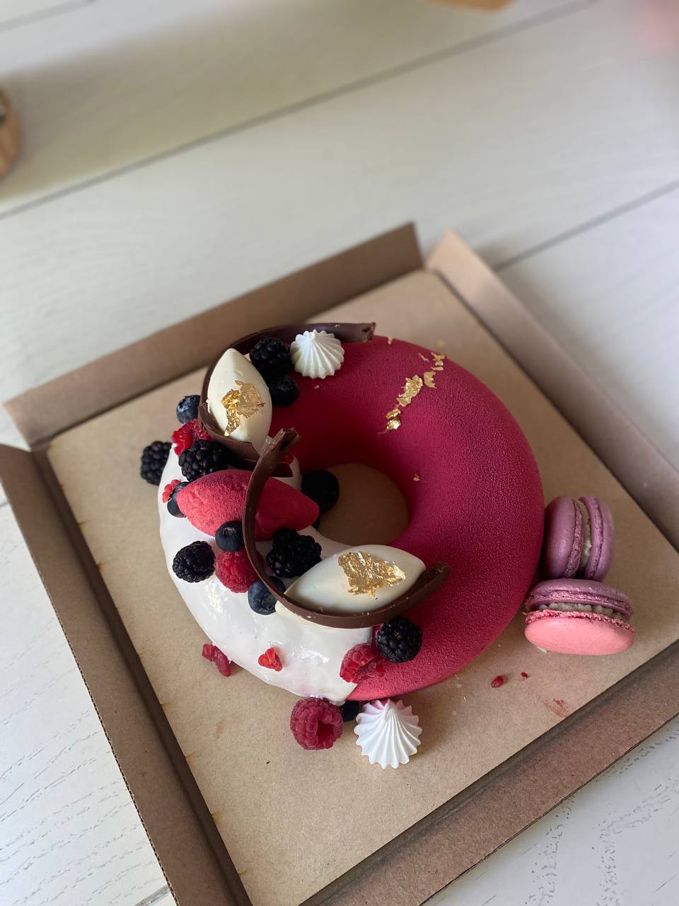 Savarin «Lady Queen» Moderne Mousse-Torte