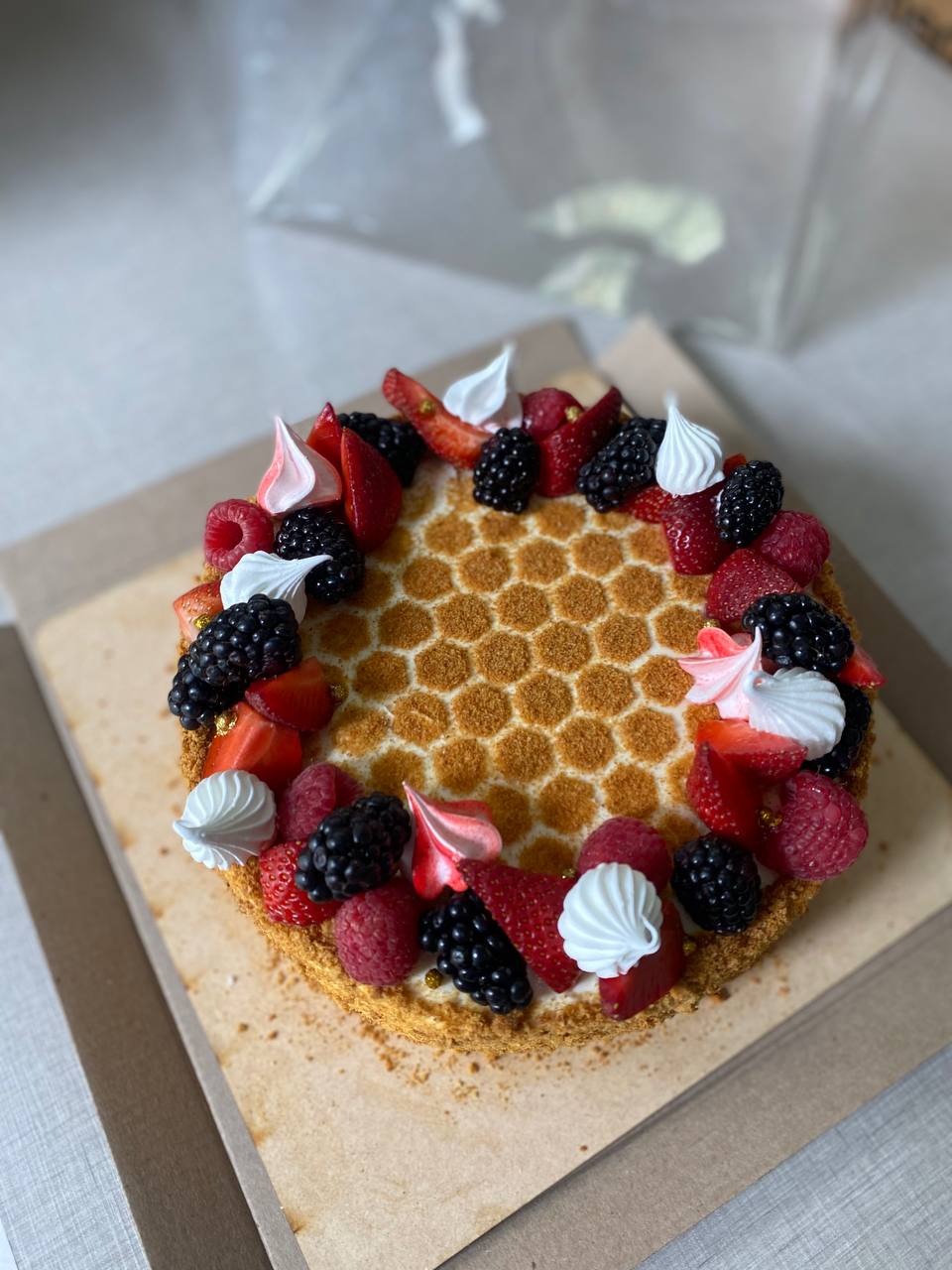 Honigtorte (Medovik)