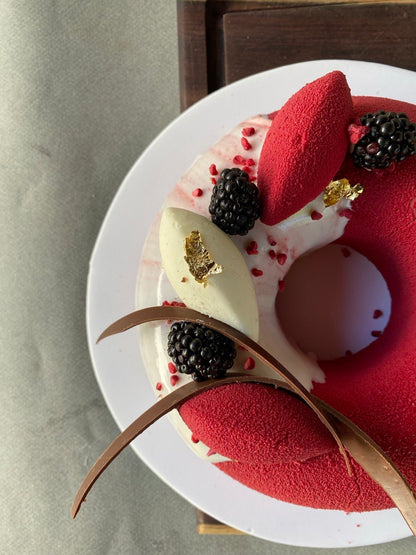 Savarin «Lady Queen» Moderne Mousse-Torte