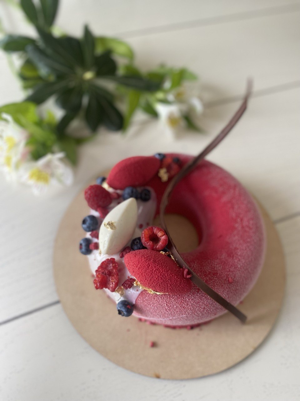 Savarin «Lady Queen» Moderne Mousse-Torte