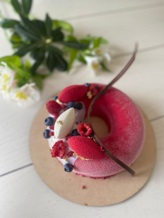 Savarin «Lady Queen» Moderne Mousse-Torte