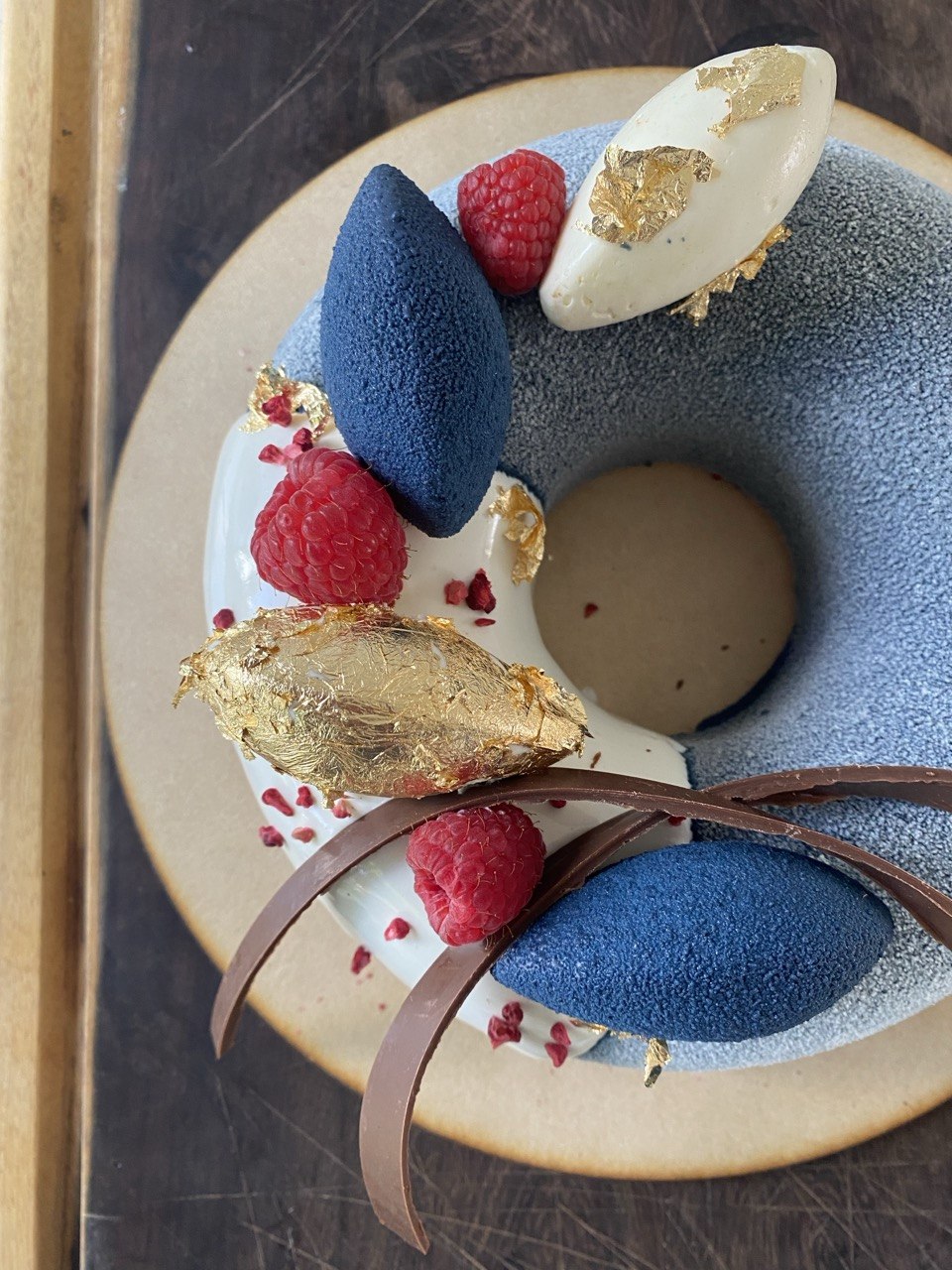 Savarin «Lady Queen» Moderne Mousse-Torte